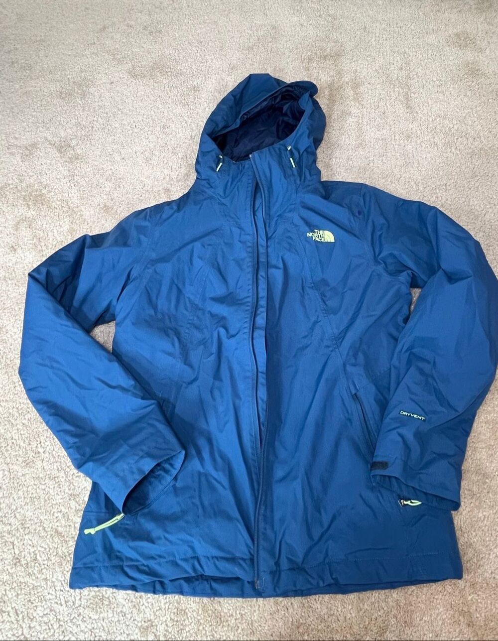 The North Face Women’s DryVent Fleece-Lined 3-in-1 Waterproof Jacket Size Medium